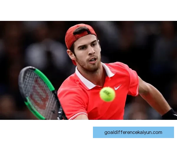 奥利弗·格拉斯纳执教英超球队表现稳健，战术体系初显成效