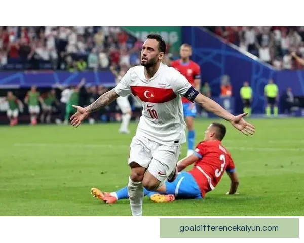 恰尔汗奥卢无球跑动表现稳健，近期比赛持续提升进攻参与度